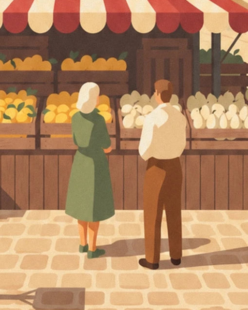 Une femme en robe verte et un homme en chemise claire devant l’étal de fruits