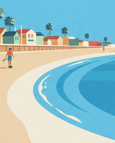 Une patineuse sur le sable au bord de l'eau turquoise, avec les maisons pastel et les palmiers au loin