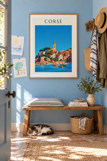 Poster Corsicaans kustdorp met een klein haventje aan de Middellandse Zee: ingelijst aan de muur