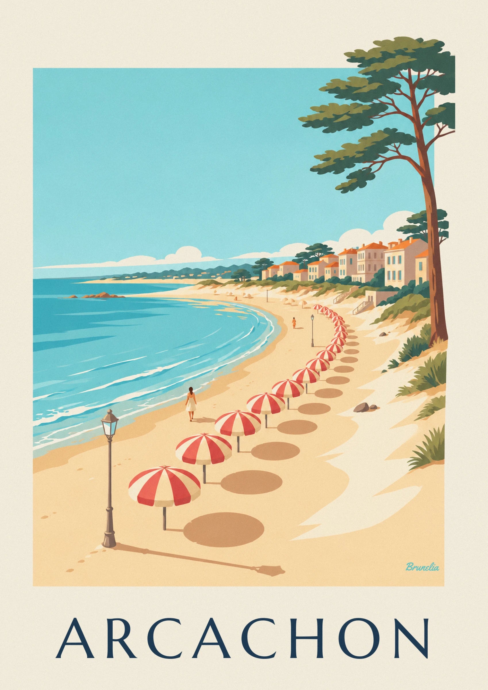 Une femme en robe blanche longe le rivage, au bord de la rangée de parasols rayés rouge et crème