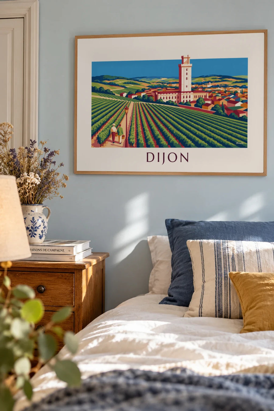 Poster wijngaarden en hertogenpaleis van Dijon in Bourgondië: ingelijst aan de muur