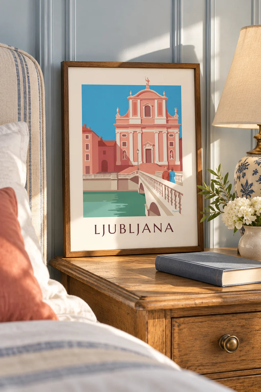 Affiche église franciscaine rose de Ljubljana : petit format A4 encadré