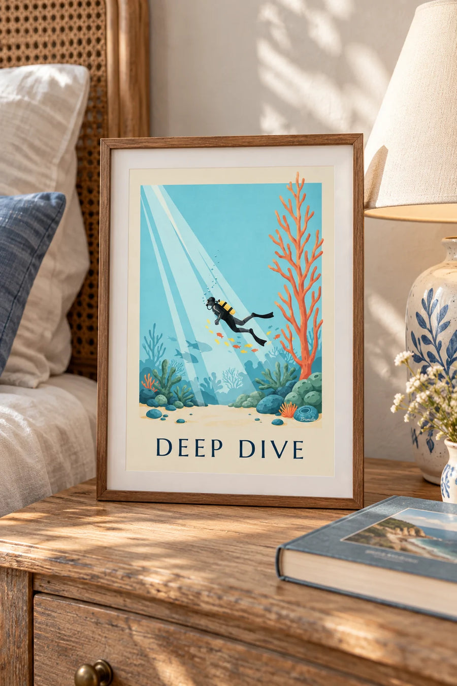 Poster Taucher zwischen Korallen und Fischen: kleines Format A4 gerahmt