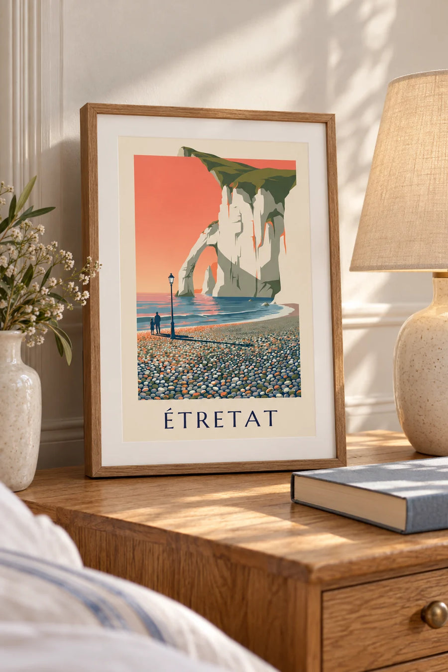 Affiche falaises blanches d’Étretat au coucher du soleil : petit format A4 encadré