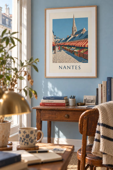 Affiche marché de Talensac à Nantes un dimanche matin : encadrée au mur
