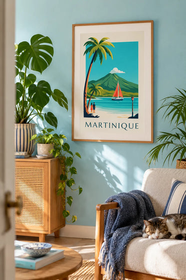 Poster Segelboot in einer Bucht auf Martinique und Montagne Pelée: gerahmt an der Wand