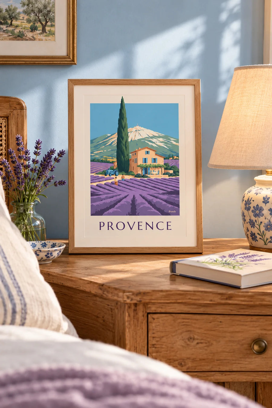 Poster van een Provençaalse mas in de lavendelvelden: klein formaat A4 in lijst