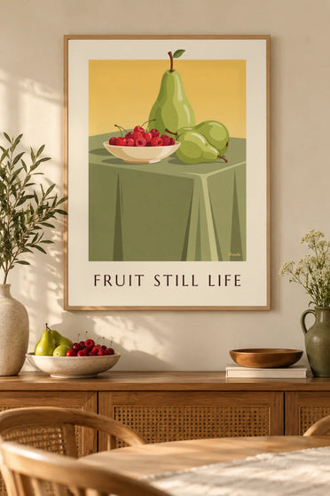 Affiche nature morte, bol de fruits rouges et poires : encadrée au mur