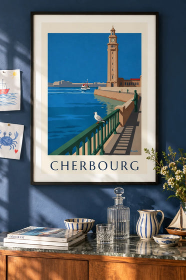 Affiche mouette et tour de l'horloge de la gare maritime de Cherbourg : encadrée au mur
