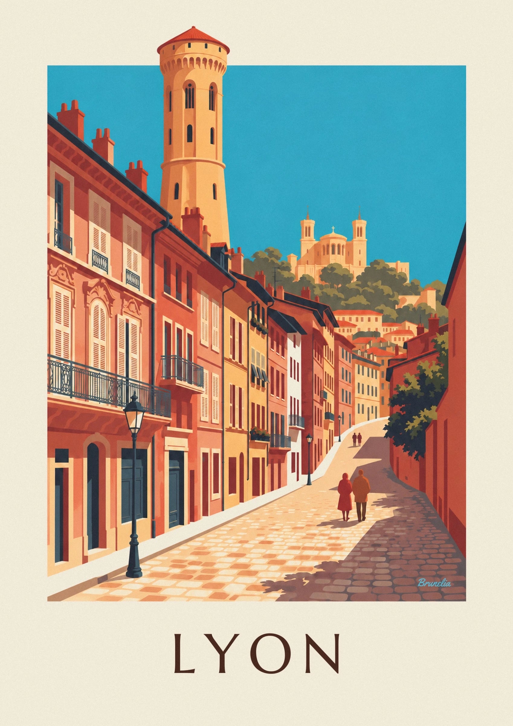 La tour ocre au toit rouge au-dessus des façades et des cheminées du Vieux Lyon